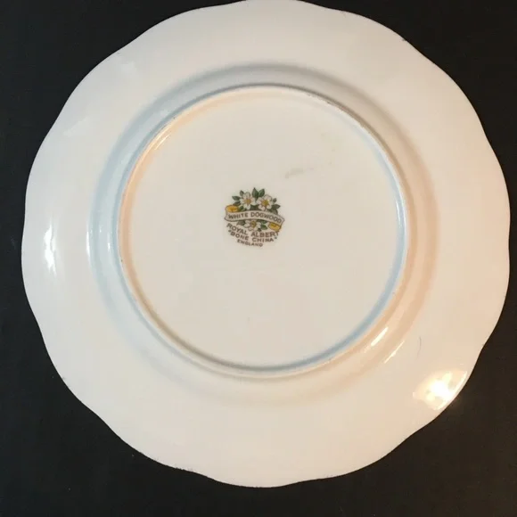 Royal Albert Bone China White Dogwood England 6 3/8" Flawless - Picture 5 of 5